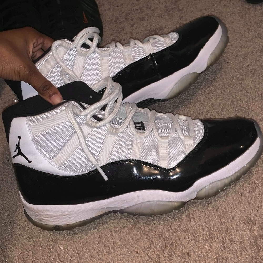*Sold*Air Jordan Retro 11 Concord Size 13